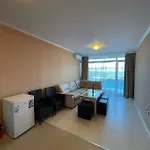 Gallery L Апартаменты