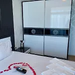 Апартаменти Gallery L Сонячний Берег