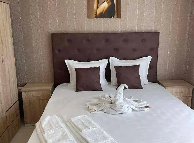 Gallery L Апартаменти